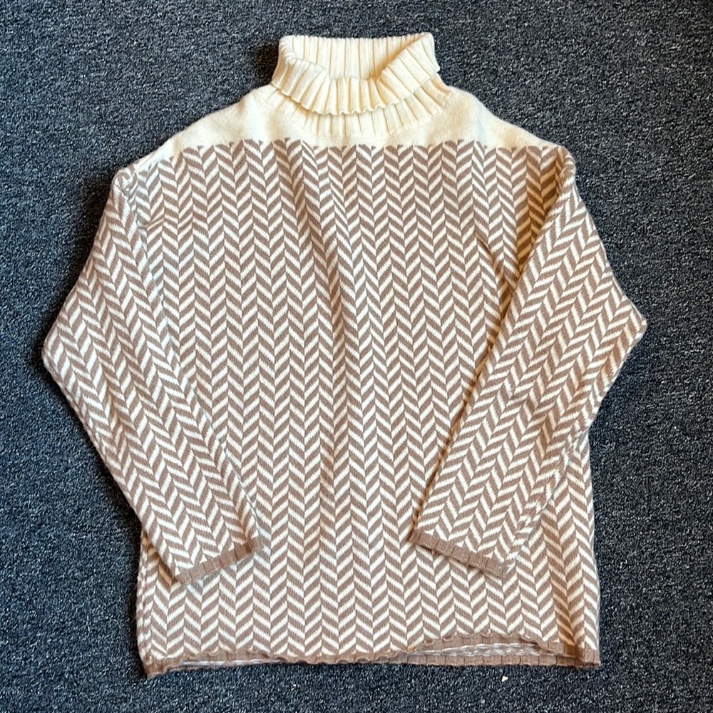 Gliks Sweater